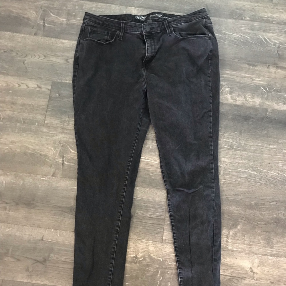 Black Jeans